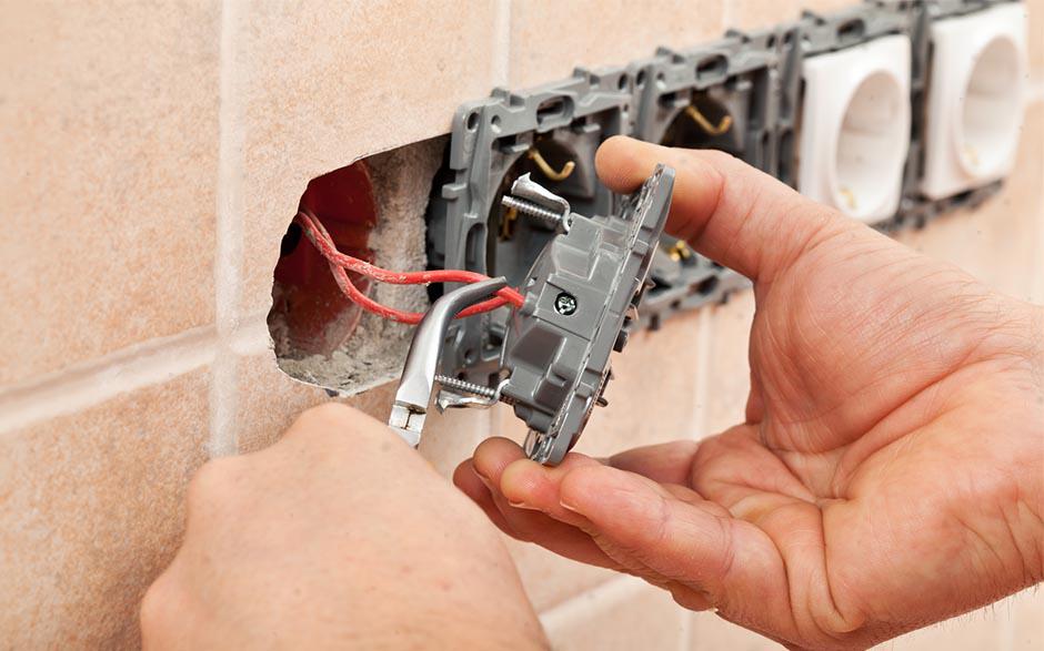 travail électricien Achères