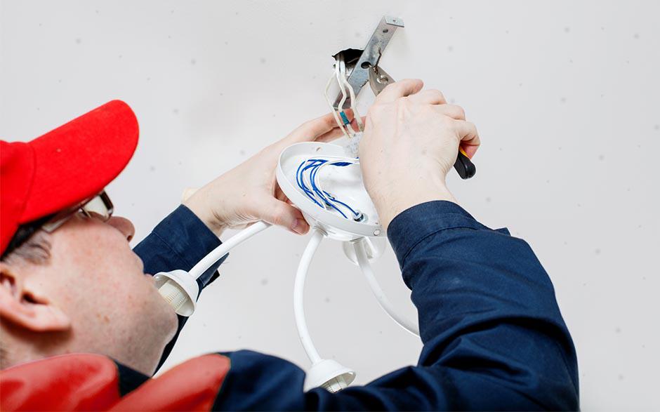 travail électricien Achères